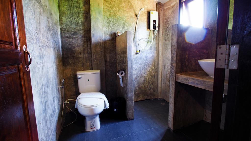 Pround Nan Cottage Extérieur photo